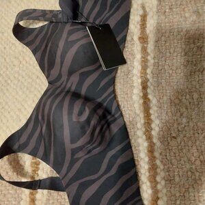 Knix Catalyst Sports Bra-High Impact Sports Bra- Size 6 New with tags